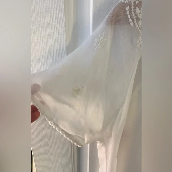 Architect Off White Sheer Embroidered Blouse Top Size Large - Picture 4 of 9